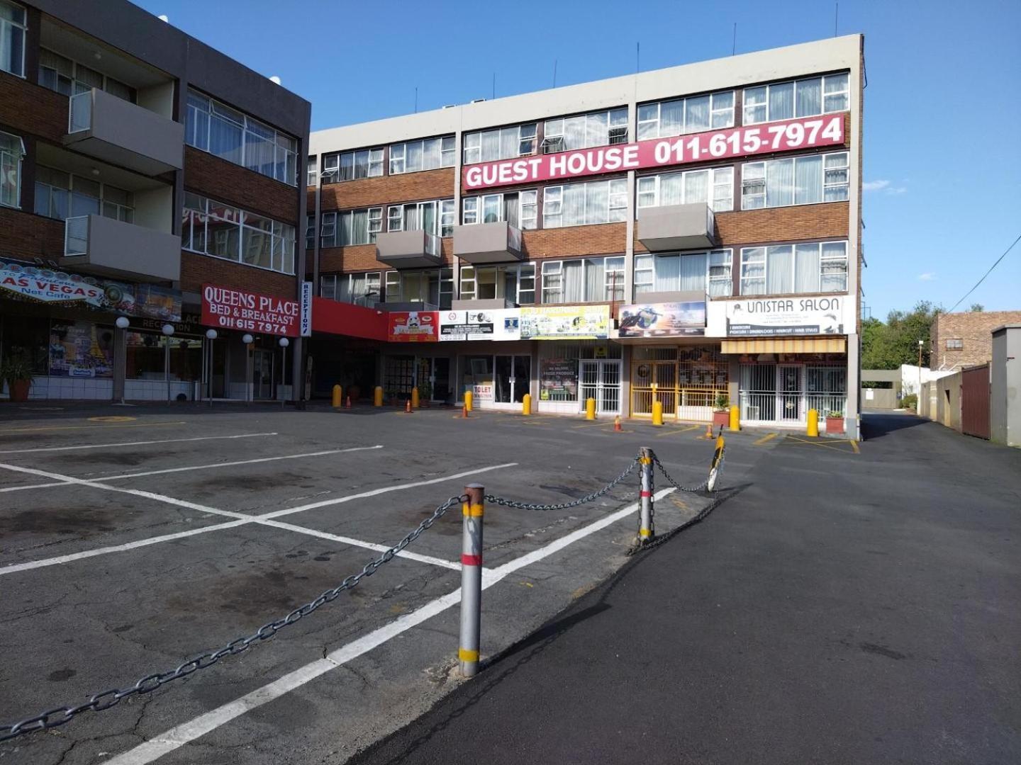 Queen'S Place Johannesburg Exterior photo